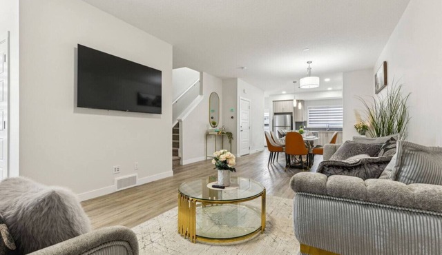Elegant 3bed Escape - 15 Mins to Downtown