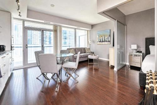 Elevate Stay Queen Duo Suite - Prime Location