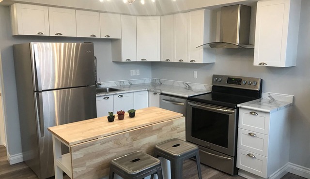 Esther's Place - Carleton Place 1 BedRoom Apartment retreat - sleep 2 max