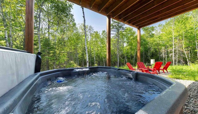 Evasion Plein Air 1: Hot Tub, 8 Km Trails & BBQ