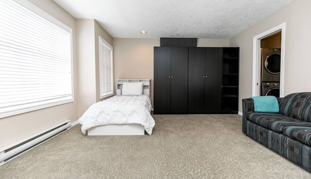 Executive Home in Cordova Bay