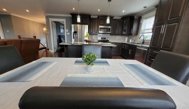 Executive & Quiet Home in the Heart of the City