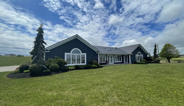 Executive Water View Home With Hot Tub, Just 3 Minutes To Barachois Beach
