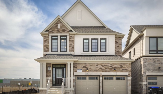 Experience Luxury Living-Minutes from Canada's Wonderland