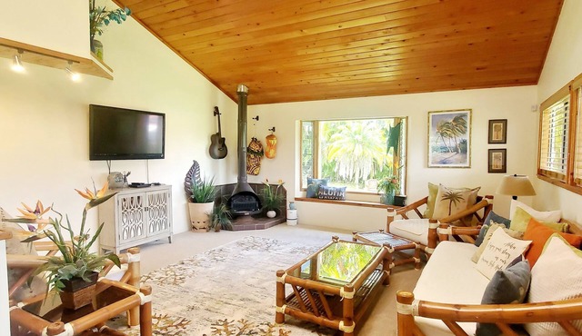 Experience Aloha *Hawaiian Style Hale* in Pahoa