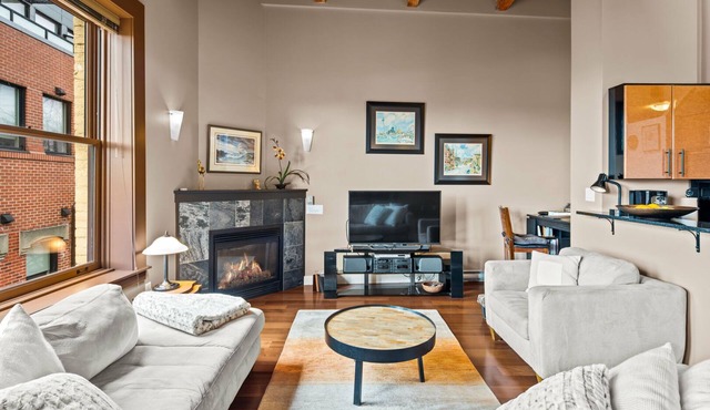 Experience Loft Living in the Heart of Downtown!