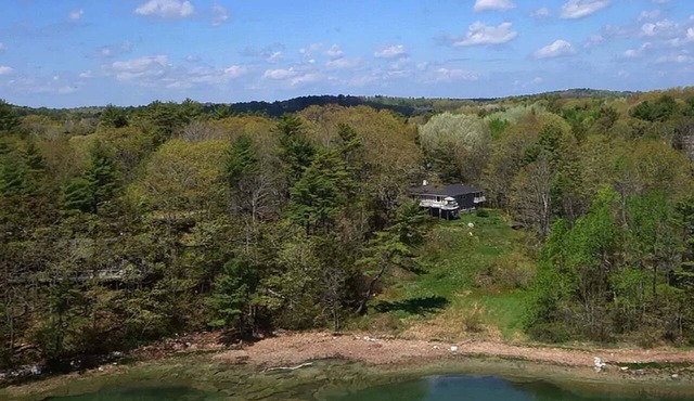 Experience stunning views at Bestview, a spacious 3-bedroom house in Damariscotta, ME.