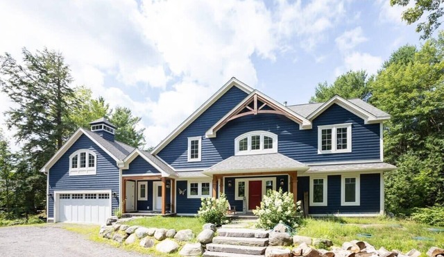 Family Cottage on beautiful Moon River, Bala, Muskoka