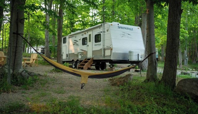 Family Glamping RV Springdale Retreat Tobermory