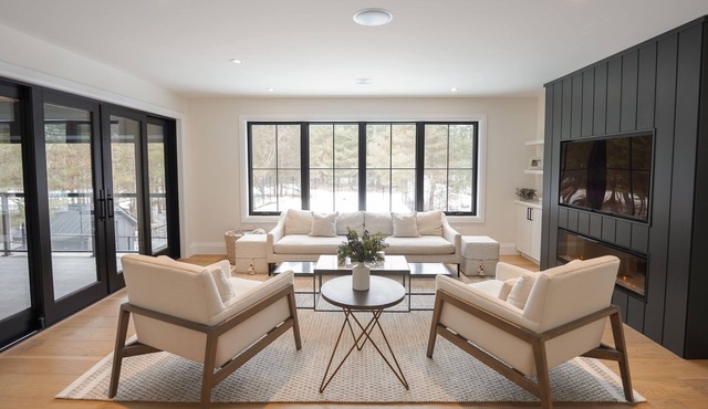 Family-Size Loft in Nottawa, 5min to CWood, 15 to Blue! 3BR Sleeps 5