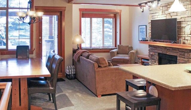 Fernie - Pinnacle Ridge Chalet 45-102