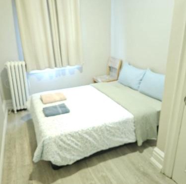 MAJOR INTERNATIONAL SPORTING EVENT 5 PEOPLE STAY APARTMENT-Free Wifi-One Stop to BMO FIELD