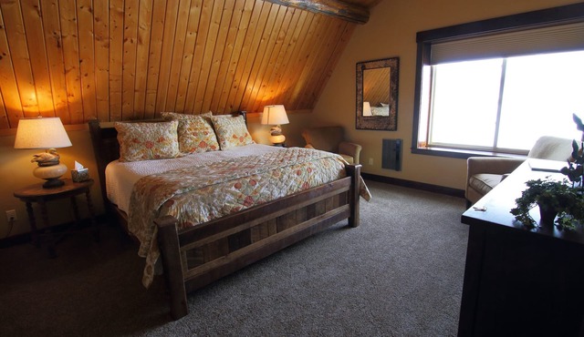 Fin and Feather Inn in Victor
