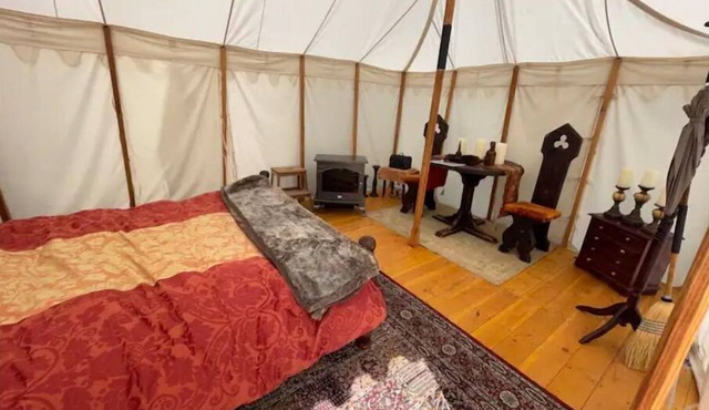 Fleur-de-lis - tent at Good Knights Medieval