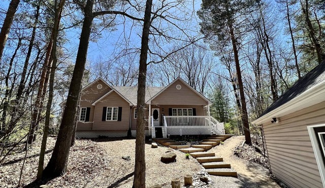 Former Lottery Home Near Private Beach & River