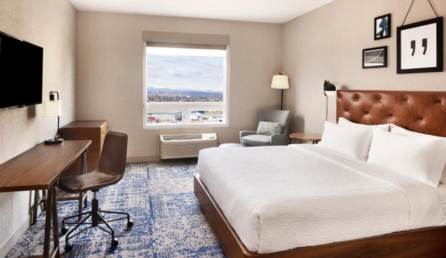Four Points by Sheraton Calgary Airport