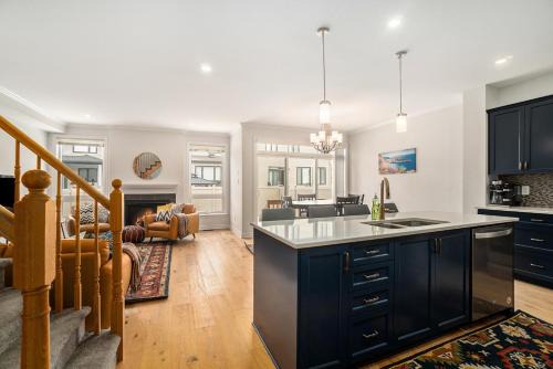 Fully Furnished 4 Bedroom House in Ottawa