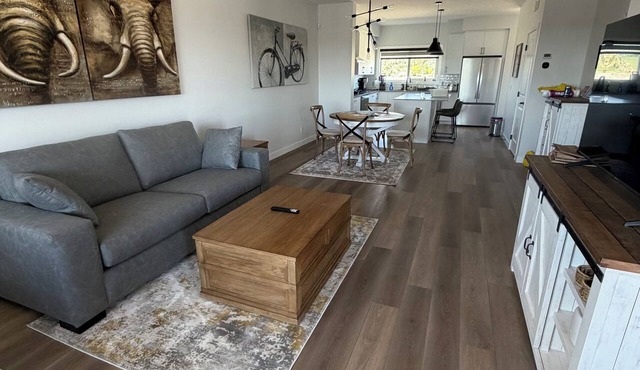 Fully Furnished and Air Conditioned- Premium comfort 3 BHK home at Calgary!