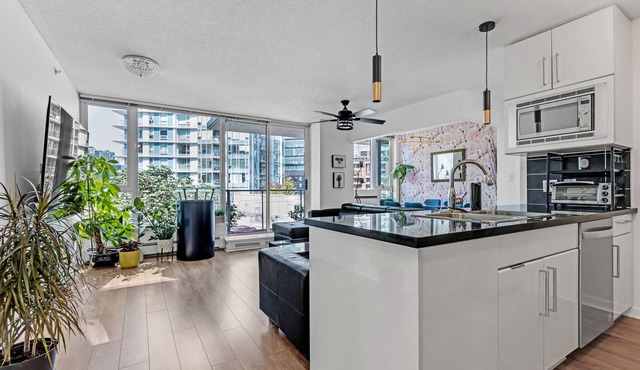 Gastown Downtown Apartment Very Central