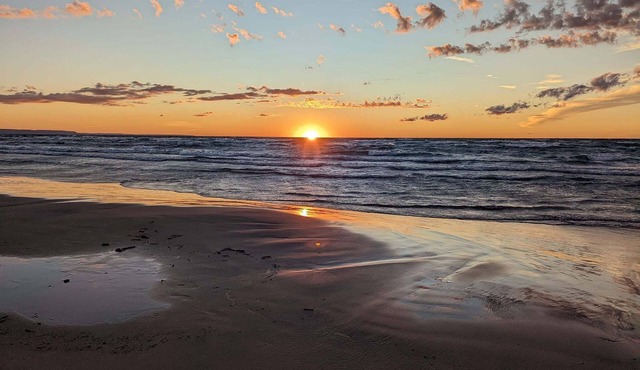 Georgian Bay Cottage - 8-Min Walk to Sandy Beach