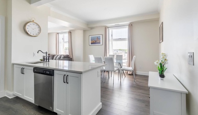 GLOBALSTAY . Rideau 2Br Signature Apartment Free Parking