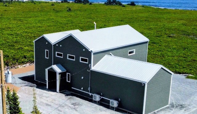 Golf Sim, Hot Tub, Sauna | Surf & Oceanfront