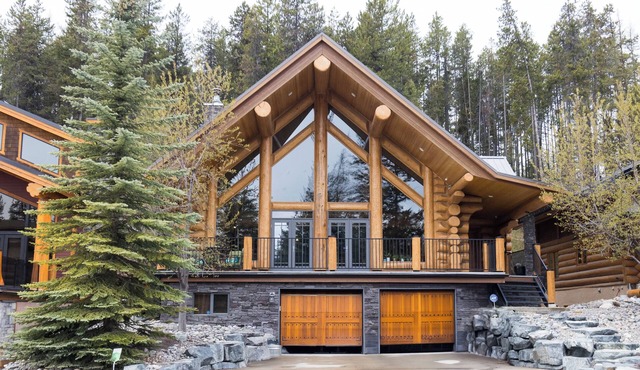 Golfers and Families Wanted!4 BR Stemwinder Chalet! Summer 2025 Availability!