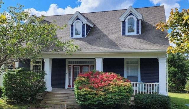 Gorgeous Oceanfront Retreat near Halifax