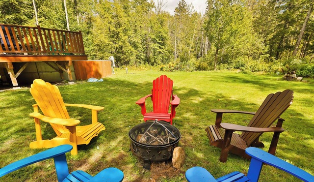 GORGEOUS Quiet Cottage ~ Pool - Hot Tub ~ Family