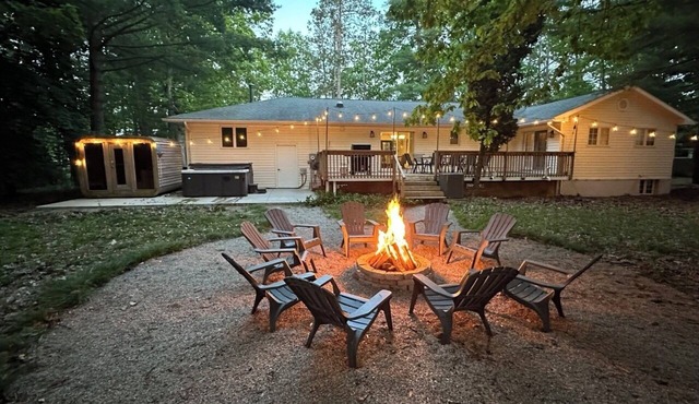 Grand Bend -Beach Nordic Spa Retreat - Villa Nicole