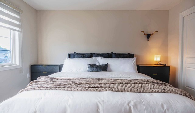 Grand Falls Estate | 6BR Luxury Retreat with Game