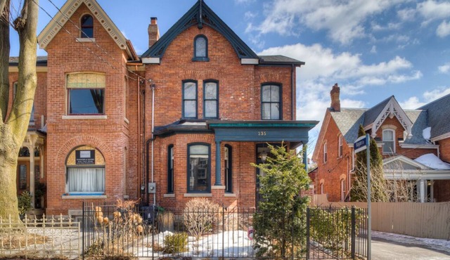 Grand Victorian Suite - min 30 nights