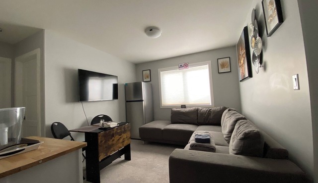 Greensville 4Bedroom 3 Bathroom Suite in the Greens East Regina - Just like home
