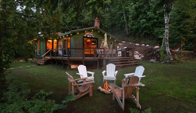 Grinmore Lakeside Hideaway with Panoramic View
