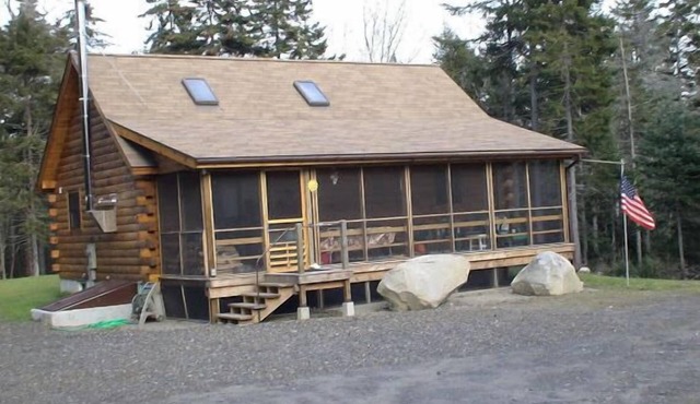 Hand Crafted Log Cabin in St George