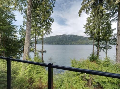 Hera's Cove - Oceanfront Oasis - Pet Friendly