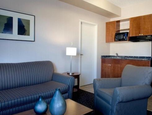 Heritage Inn & Suites - Brooks