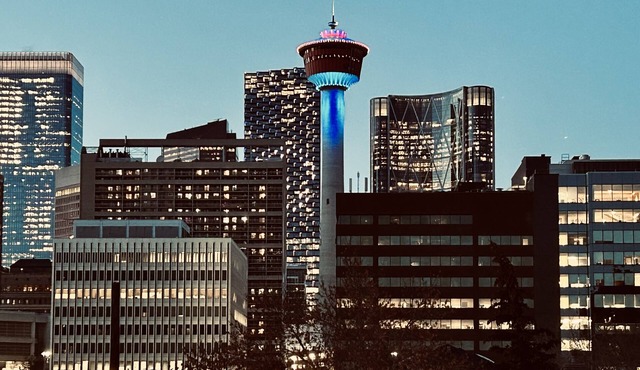 HiddenGem*DowntownYYC*FreeUndergroundParking*CalgaryTowerView