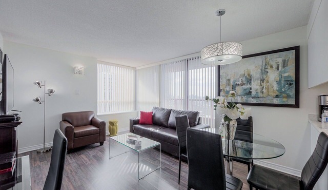 High Floor Bay Street 1 Bedroom 1 Bathroom CITY VIEW condo (Sleeps 4) w. Balcony
