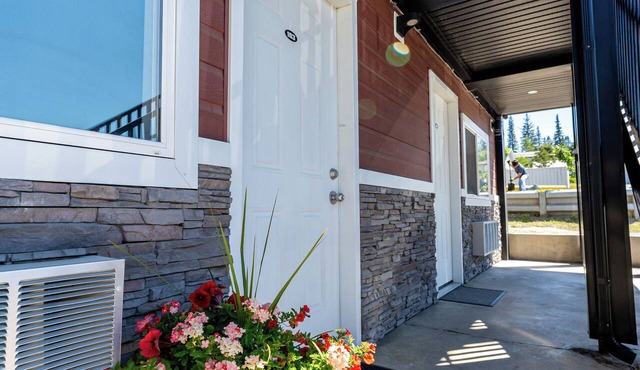 Hinton Highway Inn