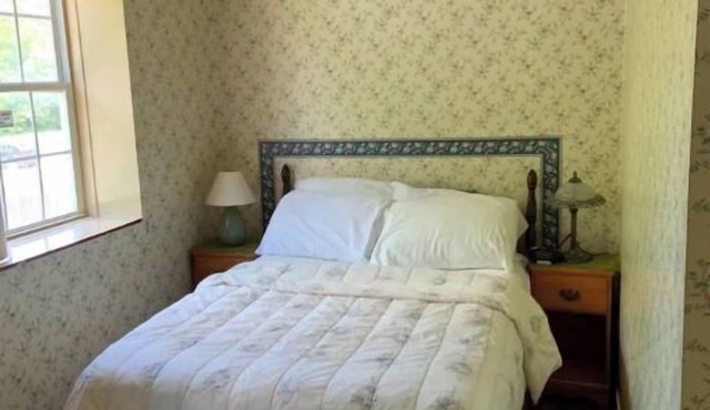 Historical King George Inn 5