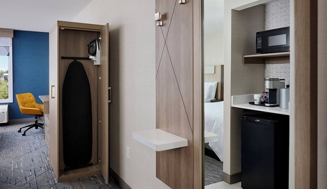 Holiday Inn Express and Suites Kitchener Southeast by IHG