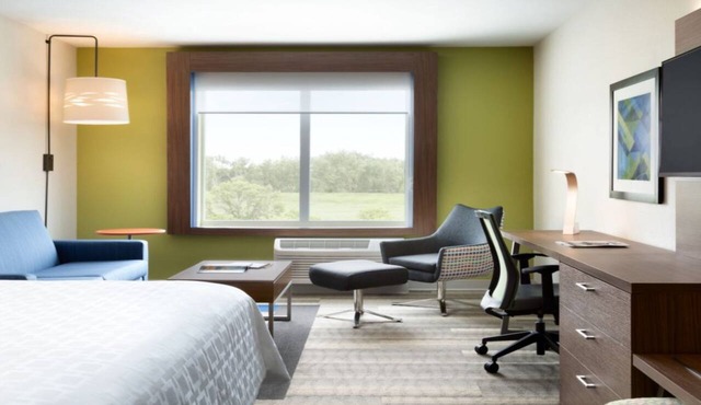 Holiday Inn Express Fall River North by IHG in Fall River