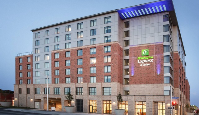 Holiday Inn Express & Suites Downtown Ottawa East by IHG
