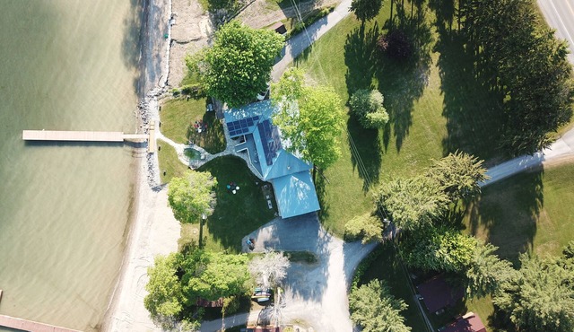 Home of 1000island#3-Directly on STL river private beach FREE boat docking