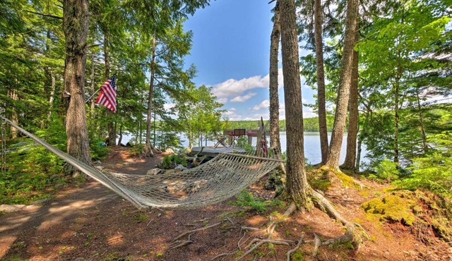 Hot Tub, Dock, View! Waterfront Great Pond Cottage