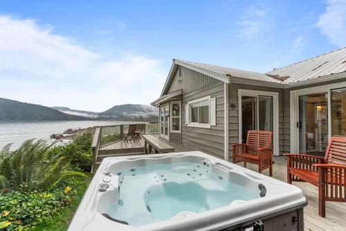 Hot tub - Sauna - Panoramic Ocean View THE POINT - Pet Friendly