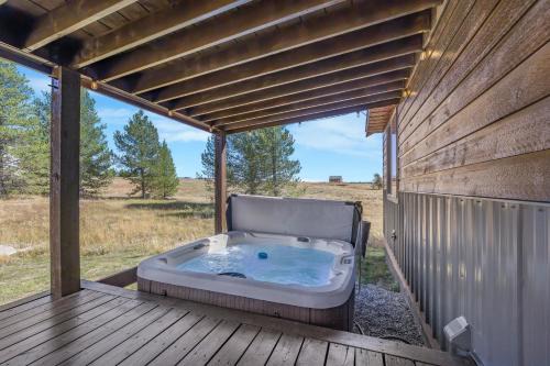Hottub Mountain Views Atv Trails Trailer Parking in Island Park