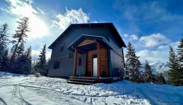 Hygge House – Luxury Family Home with Hot Tub