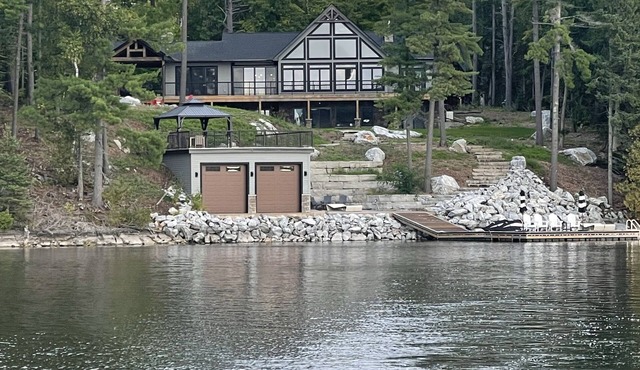 Incredible Cottage on Crystal Lake. Very private on 7 acres